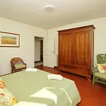 Faraglioni Fronte Villa *