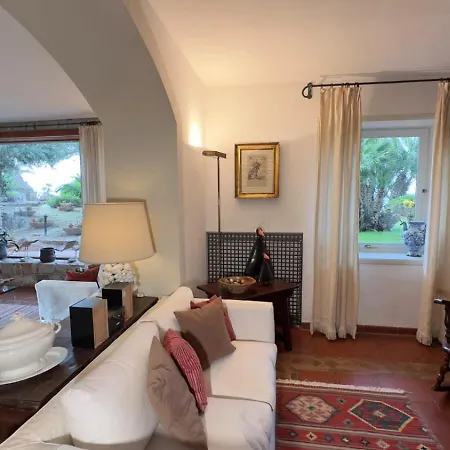 Faraglioni Fronte Villa