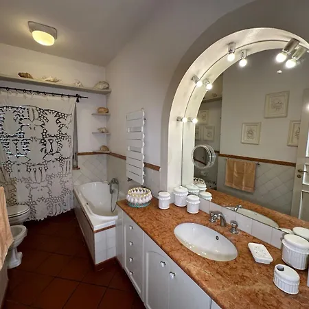 Faraglioni Fronte Villa *