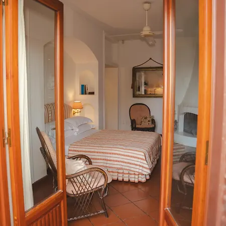 Villa Faraglioni Fronte *