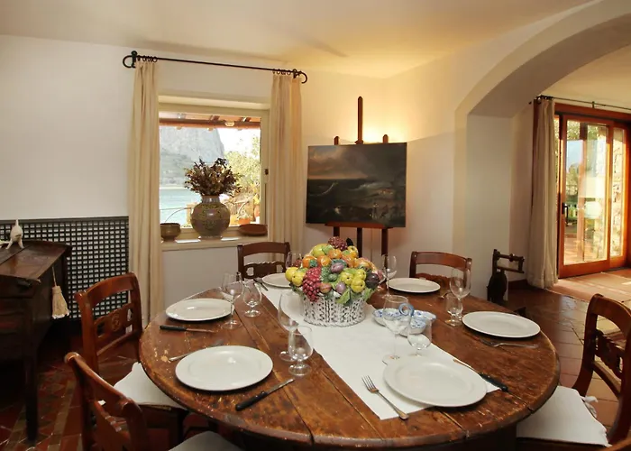 Faraglioni Fronte * Cefalù